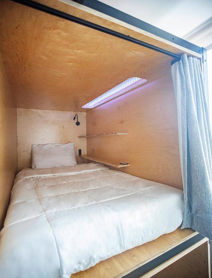 Хостел Haven Coliving Лос-Анджелес Экстерьер фото